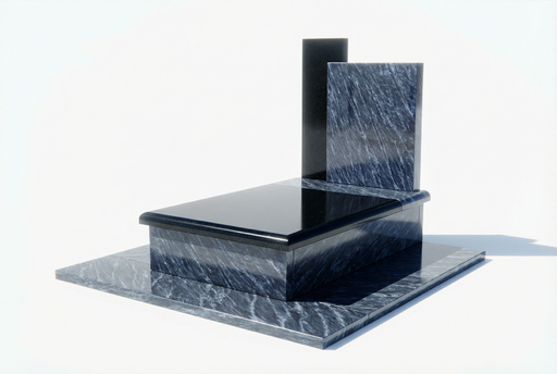 [6294] Urnen-Grabmal Granit Silk Nero