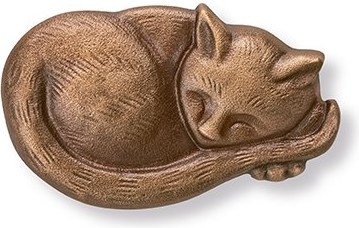 Bronzová spící kočka na náhrobek, 6×10 cm