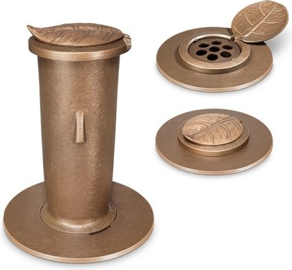[ST-SK-53216] Zapustená váza s věkem na náhrobek, bronz, výška 27 cm