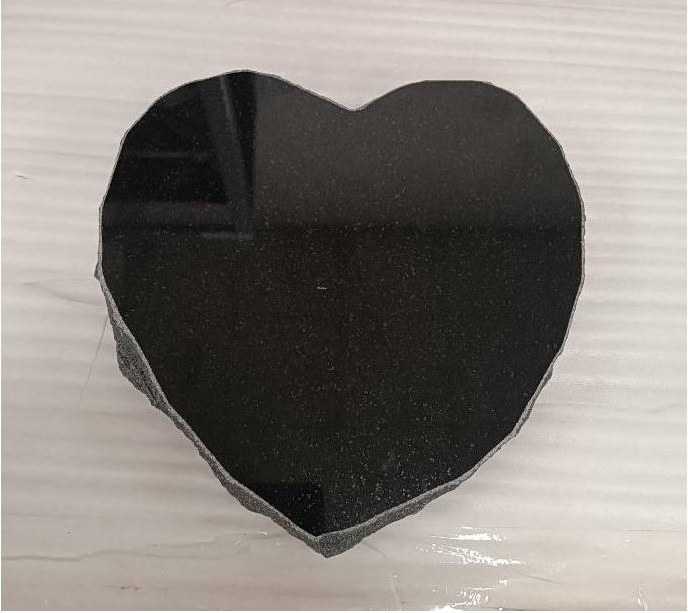 Pomník MGZ 03 Black – Žulový náhrobný pomník