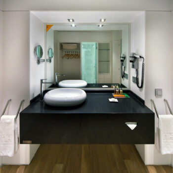 Silestone Negro Tebas - Mythology